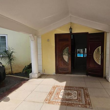 Ground Floor Apartment Near Pereybere Beach Buitenkant foto